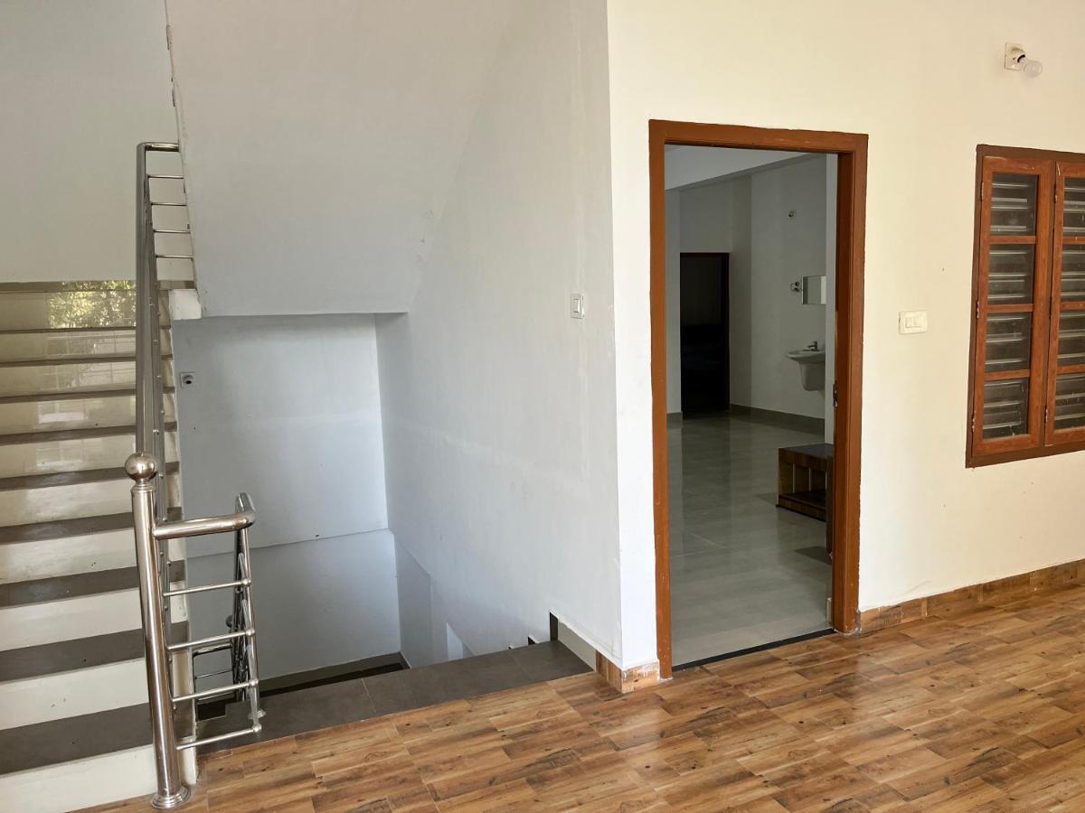 Wayanad Biriyomz Residency, Kalpatta, Low Cost Rooms And Deluxe Apartment Exterior photo