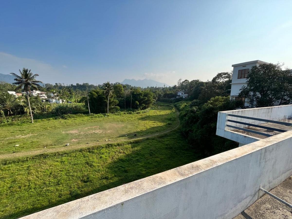 Wayanad Biriyomz Residency, Kalpatta, Low Cost Rooms And Deluxe Apartment Exterior photo