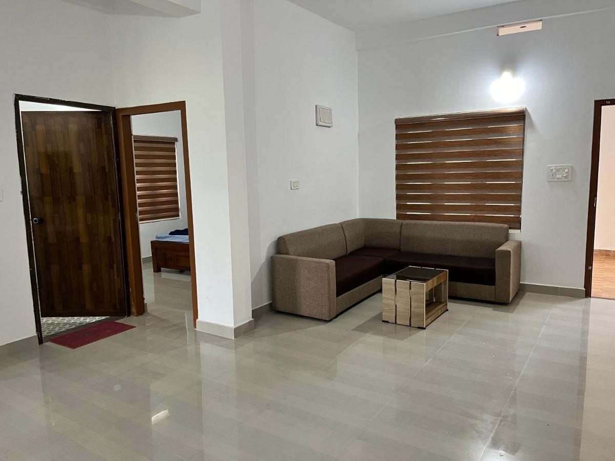 Wayanad Biriyomz Residency, Kalpatta, Low Cost Rooms And Deluxe Apartment Exterior photo